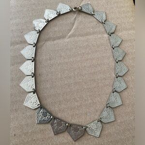 Silver Colored Shield Flower Women’s Necklace